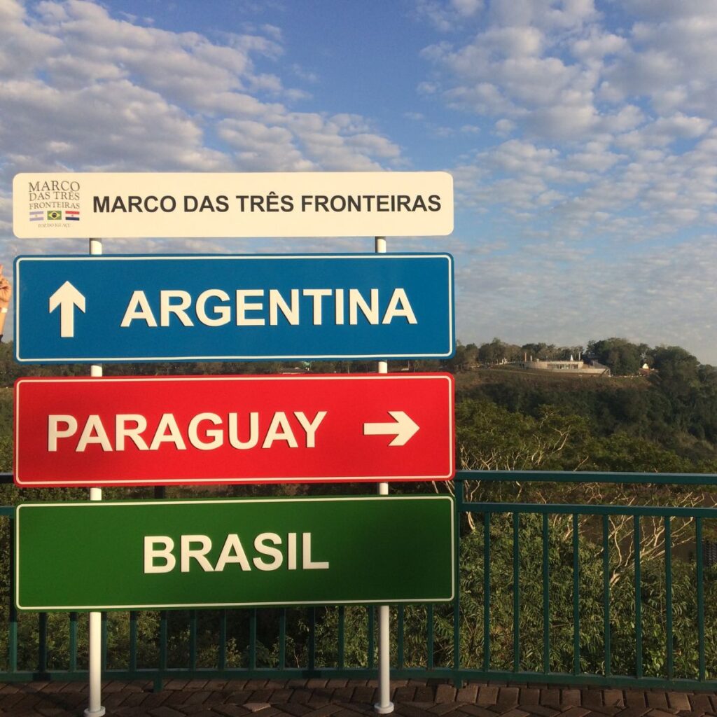Marco das Três Fronteiras atração em Foz do Iguaçu (2)